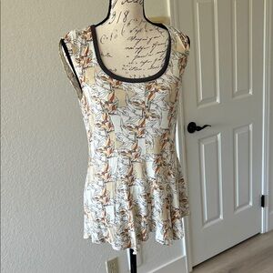 Floral Print Sleeveless Top